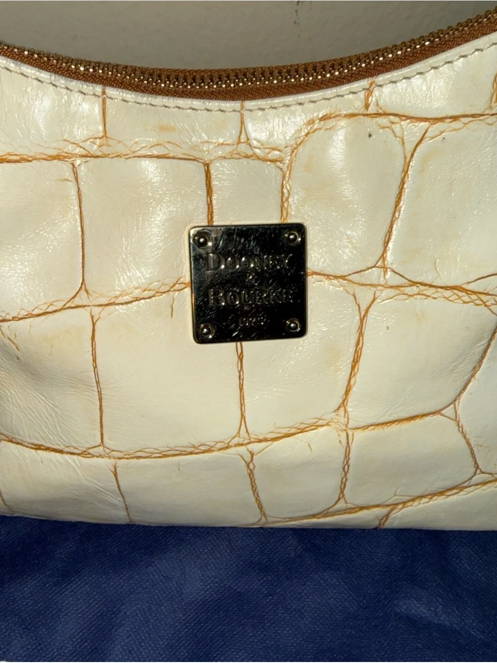 Dooney & Bourke Crocodile Embossed leather Y2K hobo pink interior